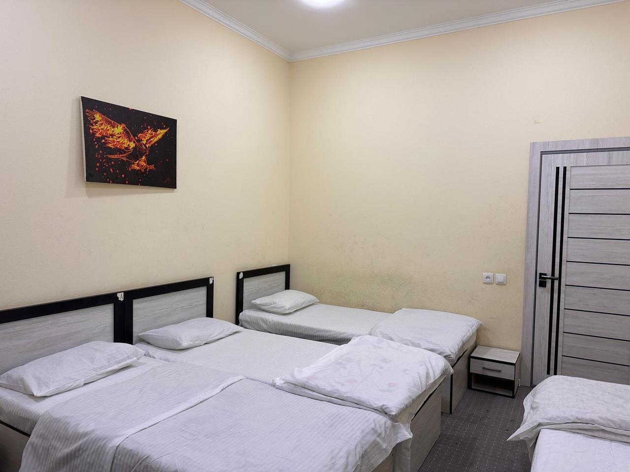 Sharing room with single beds